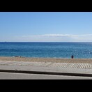 Morgens war es noch sehr frisch, um die Mittagszeit sonnt man sich und schwimmt im Mittelmeer